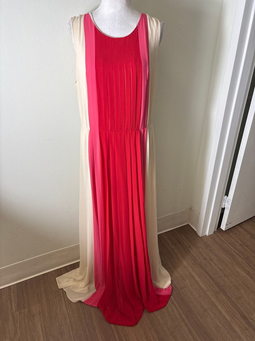 NWT BcBG Maxazria Red Sleeveless Color Block Floor Length Gown Sz 12
